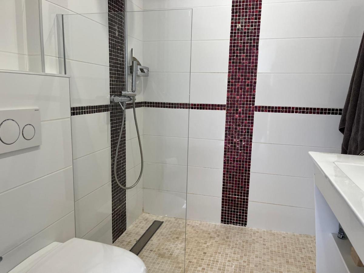 耶尔Aux 3 Domaines T2 Avec Terrasse公寓 外观 照片